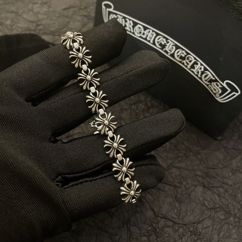 Ch**me He**ts bracelets